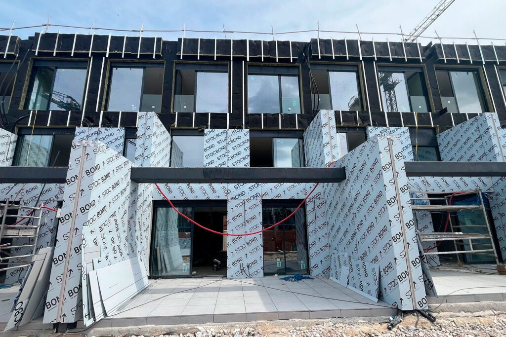 Instaladores de fachadas ventiladas de panel composite de aluminio STACBOND en Madrid